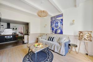 Beautiful apartment 2BR4P - Republique Temple