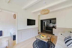 Beautiful apartment 2BR4P - Republique Temple