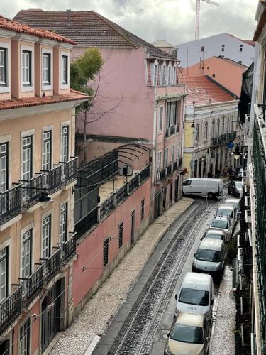 Beautiful apartment downtown Lisbon