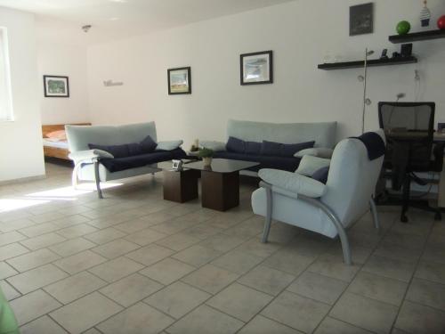 Beautiful Apartment im Zentrum von Sankt Augustin mit Netflix-Anschluss