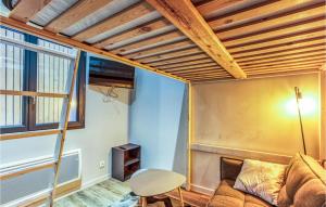 Beautiful apartment in Albi with WiFi and 1 Bedrooms