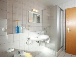 Beautiful apartment in Bad D rrheim with balcony terrace