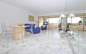 Beautiful apartment in Cannes with 1 Bedrooms, Internet and Outdoor swimming pool