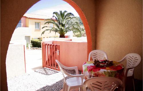 Beautiful apartment in Cerbere with 1 Bedrooms and Outdoor swimming pool