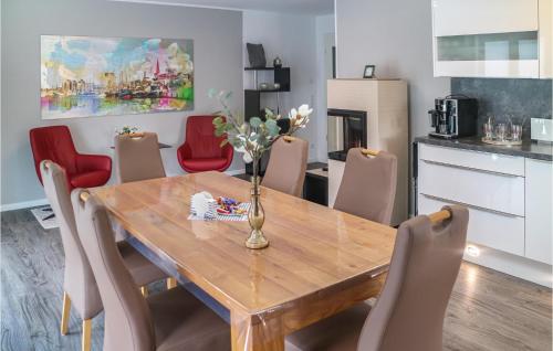 Beautiful apartment in Elmenhorst with WiFi and 2 Bedrooms