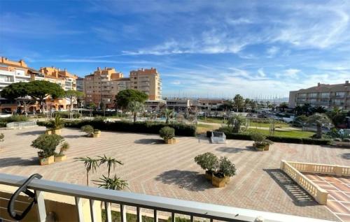 Beautiful apartment in Hyres with WiFi