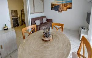 Beautiful apartment in Hyres with WiFi
