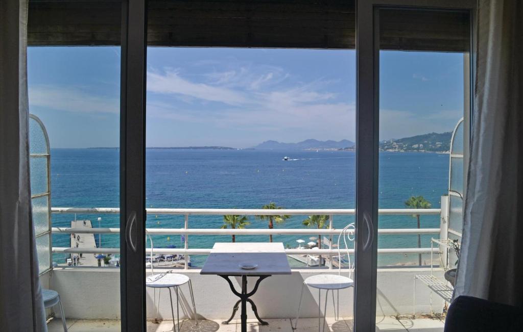 Appartement Beautiful apartment in Juan les Pins with  06160 Juan-les-Pins