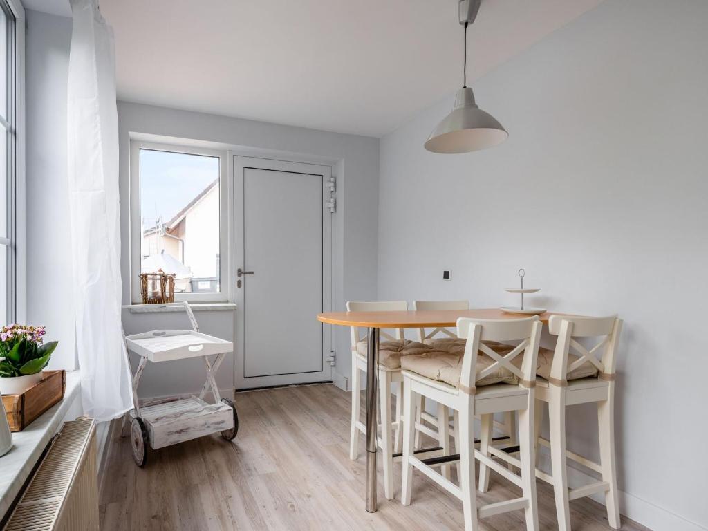 Appartement Beautiful apartment in Kirchdorf - Insel Poel with terrace  23999 Oertzenhof