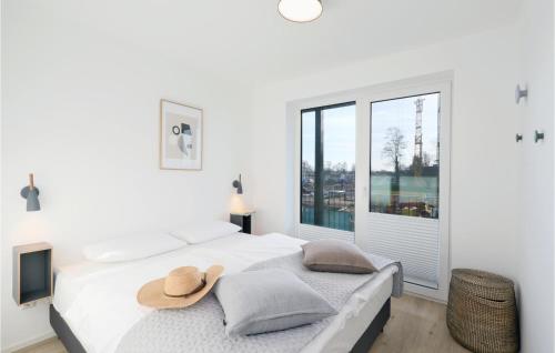 Beautiful apartment in Lembruch-Dmmer See with 2 Bedrooms, WiFi and Indoor swimming pool