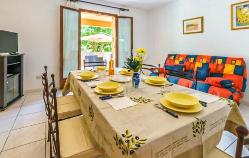 Beautiful apartment in Linguizetta with 2 Bedrooms and WiFi