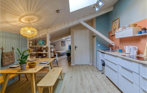 Beautiful apartment in Marssac with WiFi and 1 Bedrooms