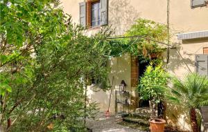 Beautiful apartment in Marssac with WiFi and 1 Bedrooms