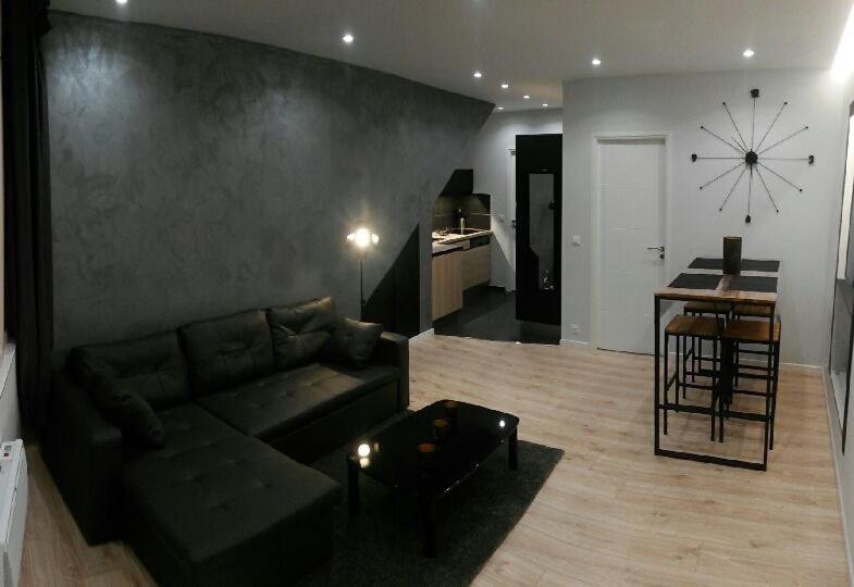 Beautiful Apartment in Menton French Riviera 1er étage 5 Rue Ciapetta, 06500 Menton
