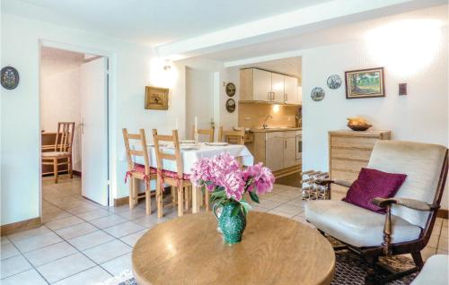 Beautiful apartment in Nusbaum with 2 Bedrooms and WiFi