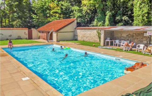 Beautiful apartment in Ocquerre with Outdoor swimming pool, 4 Bedrooms and Heated swimming pool