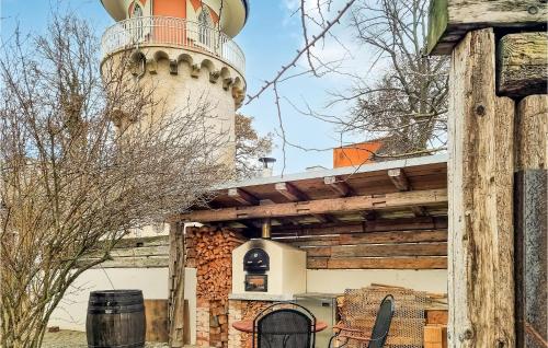 Beautiful apartment in Sangerhausen with WiFi and 4 Bedrooms