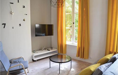 Beautiful apartment in Saumur with 1 Bedrooms and WiFi