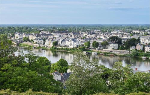 Beautiful apartment in Saumur with WiFi and 2 Bedrooms