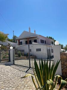 Appartement Beautiful apartment in semi-rural setting Casa do Cordeiro, Caixa Postal 230A, Rua Poço Ferreiros, Sítio Poço Ferreiros 8150-054 São Brás de Alportel Algarve