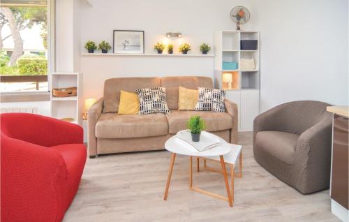 Beautiful apartment in Ste with WiFi