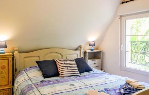 Beautiful apartment in Vasteville with 1 Bedrooms and WiFi