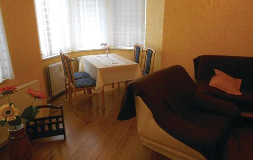 Beautiful apartment in Waren-Mritz with 2 Bedrooms and WiFi