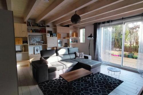 Beautiful apartment with garden and terrace