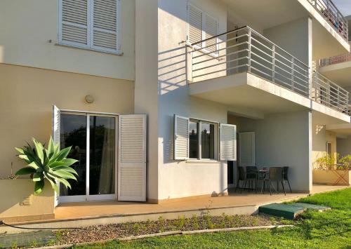 Beautiful apartment with shared pool,Vila Da Praia