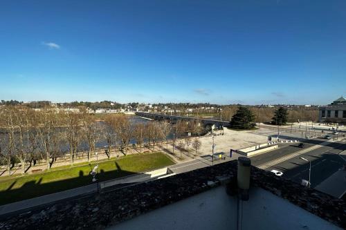 Beautiful apartment with terrace - Loire view