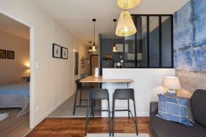 Beautiful apartment with terraceair conditioned-beautifully decorated #K6