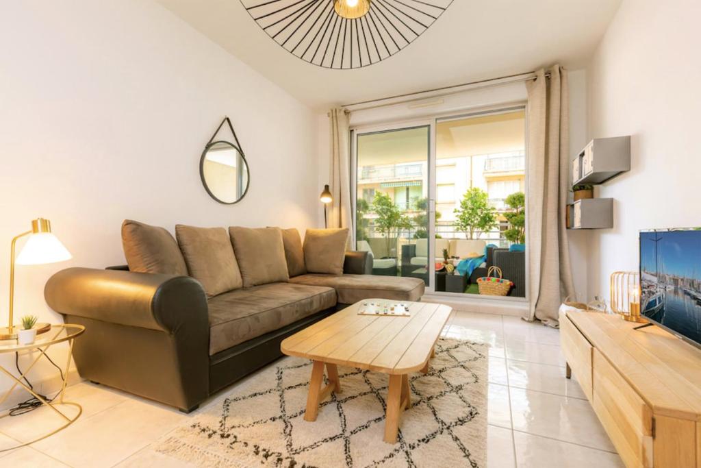 Appartement Beautiful Apt With Terrace Near Velodrome 17 Rue de Cluny 13008 Marseille