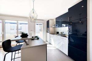 Beautiful brand new apartment with Ac and balcony