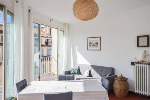 Beautiful bright flat with balcony in the centre of Toulon - Welkeys
