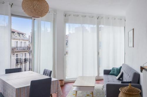 Beautiful bright flat with balcony in the centre of Toulon - Welkeys