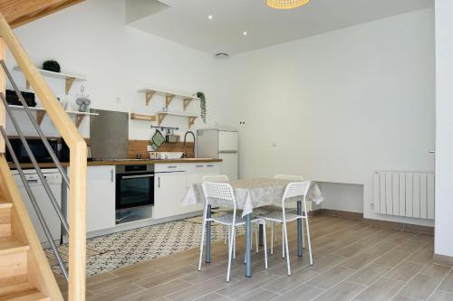 Beautiful charming T3 duplex in the center of a small wine village