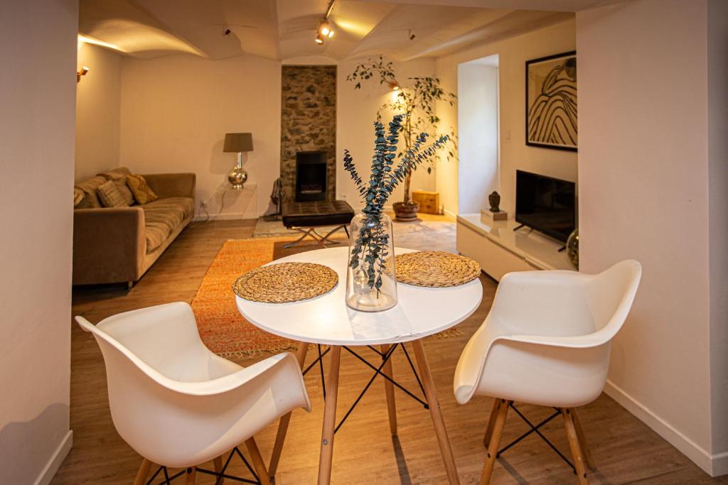 Beautiful converted one bedroom apartment 4, Rue Bellevue, 11000 Carcassonne