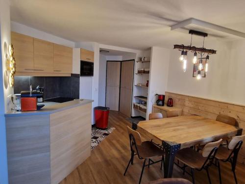 Beautiful COSY apt with BALCONY in BELLE PLAGNE