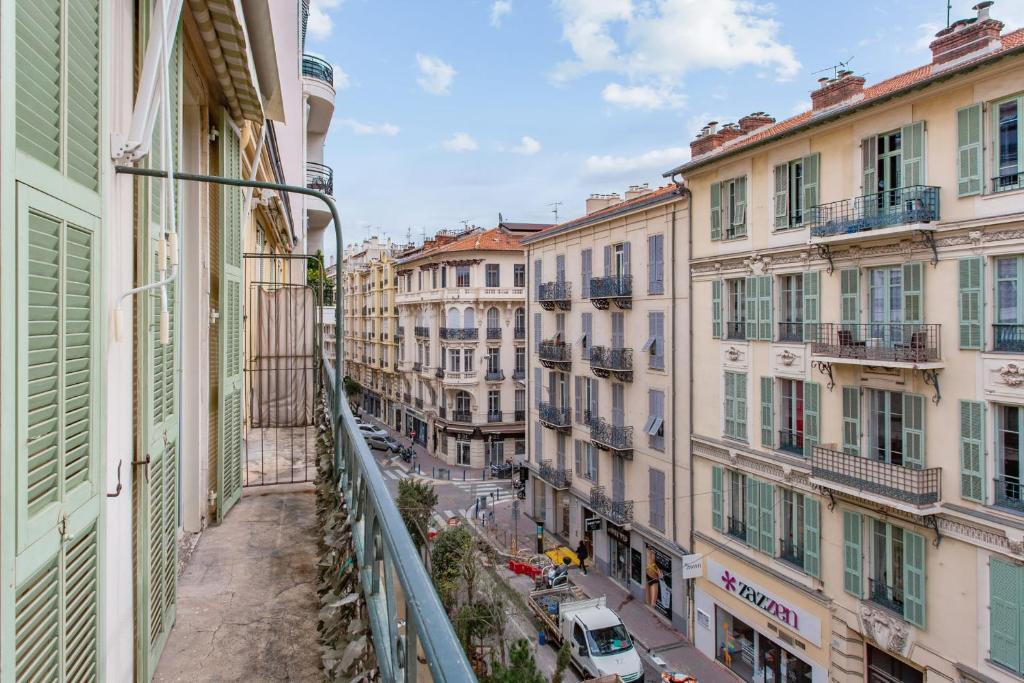 Appartement Beautiful flat 2 min away from the beach and with balcony in Nice - Welkeys 26 Rue de la Buffa 06000 Nice