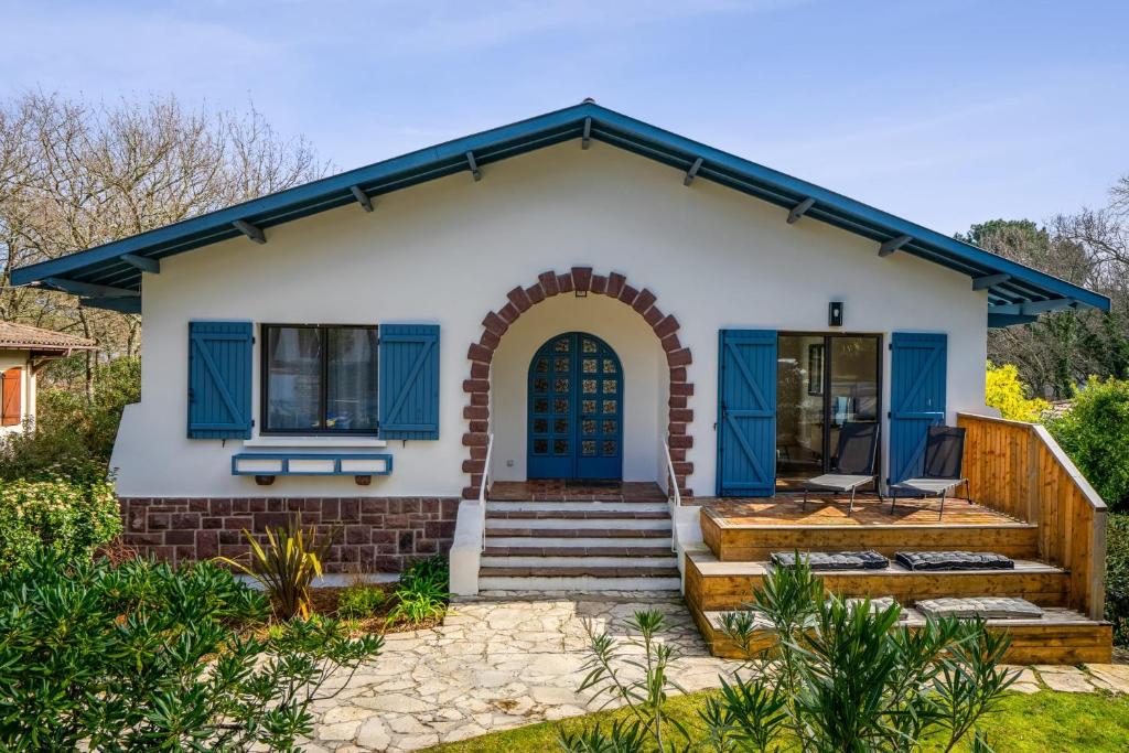 Beautiful flat in a house in Arcachon - Welkeys 14 avenue Guy de Pierrefeu - Bassin, 33120 Arcachon