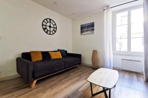 Appartement Beautiful flat in the heart of the city centre 18 RUE DUPATY 17000 La Rochelle -1