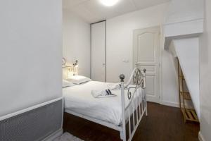 Beautiful flat with a view on the Nive river in Bayonne - Welkeys