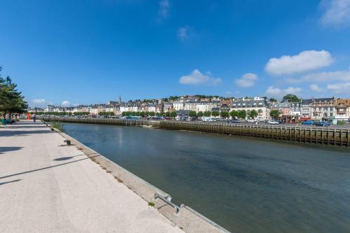 Beautiful fully equipped flat in the center of Deauville-Trouville