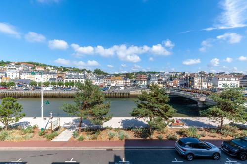 Beautiful fully equipped flat in the center of Deauville-Trouville