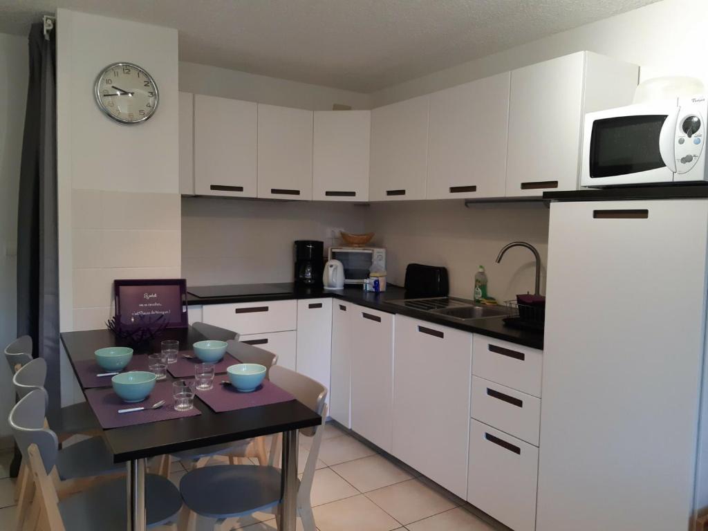 Beautiful ground floor 2 bedroom apartment 14600 Honfleur