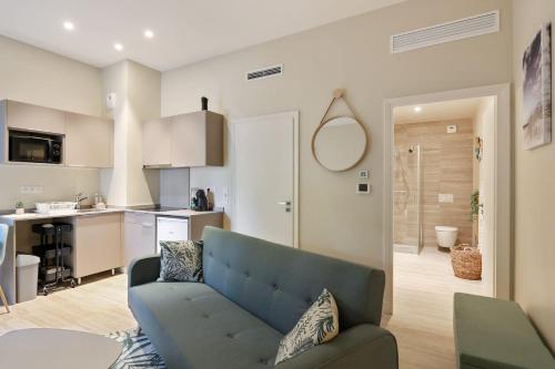 Beautiful modern flat with two terraces and parking in Cannes - Welkeys