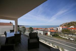 Beautiful Nazaré Apartment, close to the Beach!