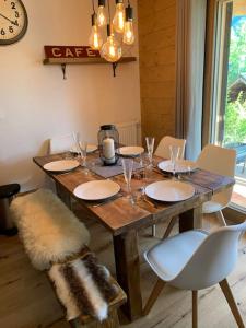 Beautiful new high-end 3 bed apartment, Samoëns