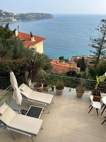 Beautiful pool house two minutes from Monaco we were swimming pool