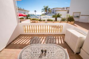 Appartement Beautiful Seaview 2 Bedroom Apartment 44 Rua Direita Guadalupe Apt 2 8600-161 Luz Algarve